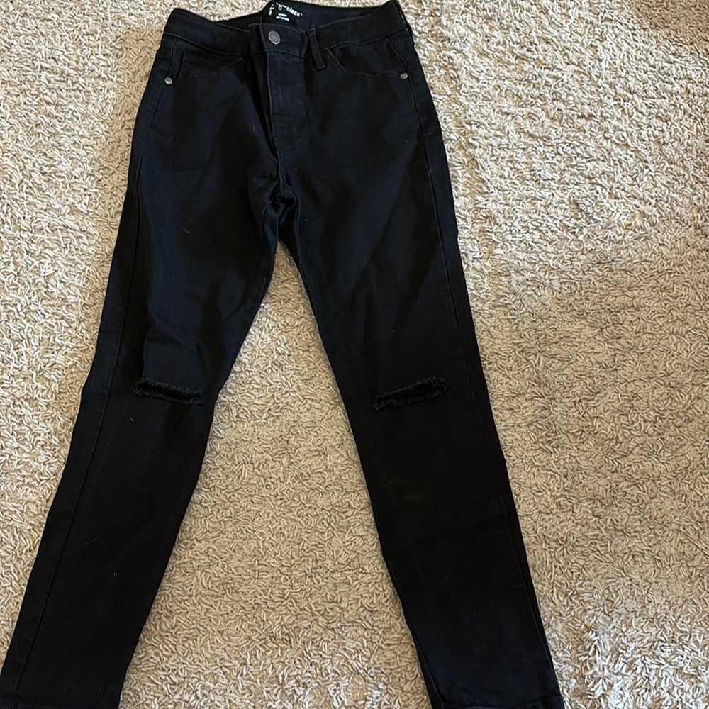 Black skinny jeans
